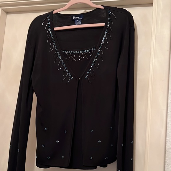 Ladies Black Twinset. Casual or dress. Delicate beaded trim. Cami & Sweater. 2pc - Picture 7 of 7